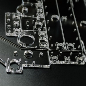 La luce di alta precisione guida i componenti di legame di diffusione resistenza chimica acrilico medicali pneumatici blocco collettori - Product Image 4