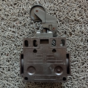 ชเมอร์ซาล TZFSP24VDC สวิตช์ล็อคประตูนิรภัย ลิมิตสวิตช์ อุปกรณ์อุตสาหกรรม - Product Image 4