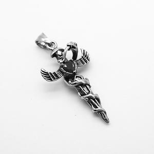 Hip Hop serpent croix ailes religieux Anti Non ternir gratuit étanche en acier inoxydable mode bijoux pendentif colliers pour hommes - Product Image 4