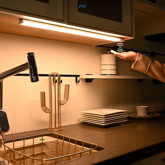 2022 High Quality Modern White Led Cabinet Sensor Light with Hand-wave IR Sensor Wall-mounted for Kitchen Cupboard