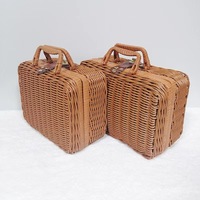 Boîte de rangement rectangulaire vintage portable personnalisée en rotin tressé à la main, panier de pique-nique, valise en plastique en rotin avec couvercle, cadeau de mariage