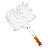 BQ-1136 Panier de barbecue en fer avec longue poignée en bois pour charbon de bois, outils et accessoires d'extérieur, grilles en treillis métallique
