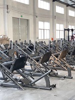 Machine combinée Hack Squat et Leg Press à charge libre SK – Équipement de musculation professionnel pour salle de sport
