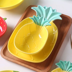OEM/Odm Jaune Ananas Forme Fruits Plats Plat Irrégulier Et Assiettes Faits À La Main Mignon <span class=keywords><strong>Assiette</strong></span> En Céramique De Couleur <span class=keywords><strong>Pastel</strong></span> - Product Image 1