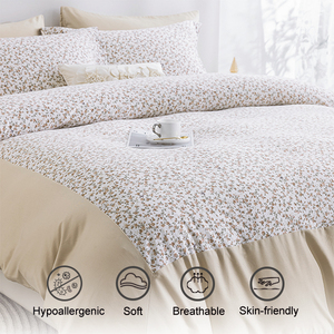 Parure de lit en polyester 4 pièces : Housse de <span class=keywords><strong>couette</strong></span>, drap plat, taies d'oreiller – Microfibre douce pour hôtel et maison (tailles Queen et King) - Product Image 2