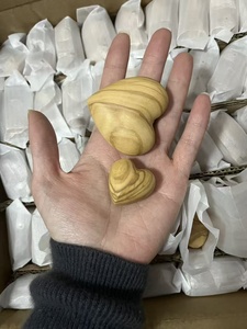 ของขวัญรูปหัวใจทำมือจากไม้มะกอกแบบส่วนตัว - Product Image 2