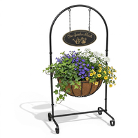 Support de pot de fleurs en métal Oniya avec panier en coco et panneau The Garden Patch, support de pot de fleurs autoportant pour jardin extérieur