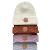 Bonnet en tricot gaufré chaud avec patch en cuir, 100% acrylique, bonnet d'hiver tricoté, bonnets gaufrés personnalisés avec logo pour hommes et femmes