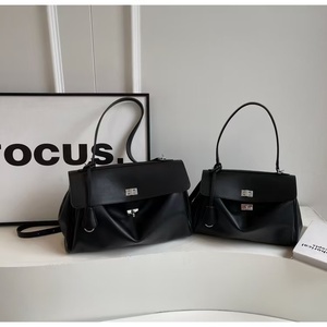 Chất lượng cao PU của phụ nữ công suất lớn Tote Vai Túi với khóa biểu tượng tùy chỉnh thiết kế thời trang 10 + moq - Product Image 6