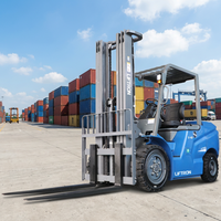 Carretilla Elevadora Eléctrica Liftron CPD40D de Diseño Compacto y Alta Resistencia para Transporte de Materiales