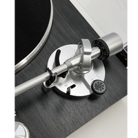 Modern Tasarımlı Vinil Plak Çalar Pikap, Harici Hoparlörler ve Bluetooth Özelliğiyle