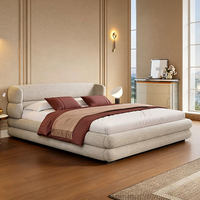 Ensemble de lit en tissu style crème, mobilier de chambre à coucher, lit king-size en bois de designer, dernière collection, avec rangement, lit rembourré moderne Cloud, en vente