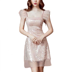 2020 Design de mode Élégant Dames <span class=keywords><strong>Plume</strong></span> Paillettes À Manches Robe Moulante - Product Image 1