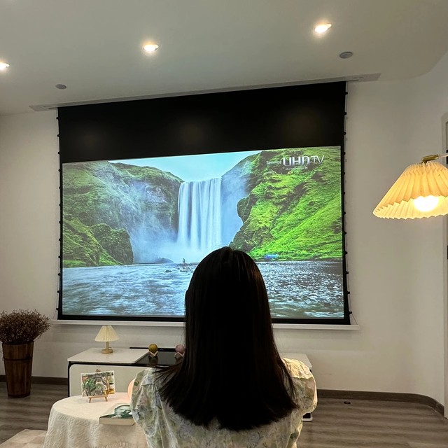 150inch Ceiling-Mounted PVC Home Electric Projection Screen with Anti-Light 16:9 Remote Drop Voice Control & Tripod