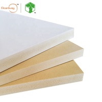 Panneau de mousse co-extrudé en PVC WPC coloré de qualité supérieure pour meubles de décoration intérieure