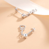 E185 Boucles d'oreilles pendantes pour guitare asymétrique punk mignonne avec note musicale en zircon pour filles bijoux de mode pour femmes