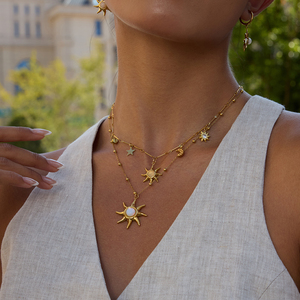 Collar J&D Elegante con Cadena de Cuentas Ajustable y Colgante de Sol, Joyería de Ópalo de Moda, Acero Inoxidable Chapado en Oro de 18K - Product Image 4