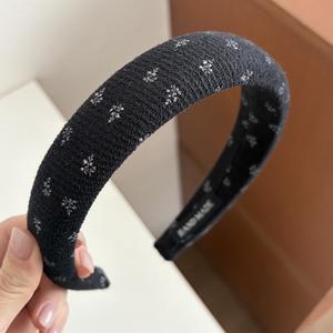 عصابة رأس أنيقة على الطراز الكوري بتصميم زهري من مواد مختلطة للنساء، إكسسوار شعر يومي لرفع أعلى جزء من الرأس - Product Image 6