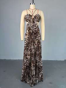 HK72219 Abiti Estivi Donna di Tendenza, <span class=keywords><strong>Vestito</strong></span> Lungo Maxi Plissettato con Stampa Leopardata, Spalline Sottili e Schiena Scoperta - Product Image 4