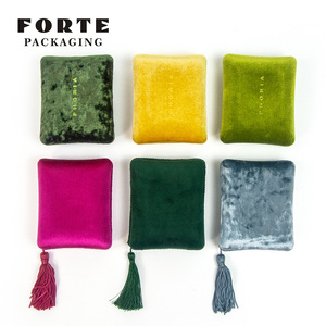 FORTE - Caja de Joyería de Viaje de Terciopelo Verde de Lujo, Organizador de Joyas, Embalaje de Regalo, Anillo, Collar, Borla de Terciopelo - Product Image 2