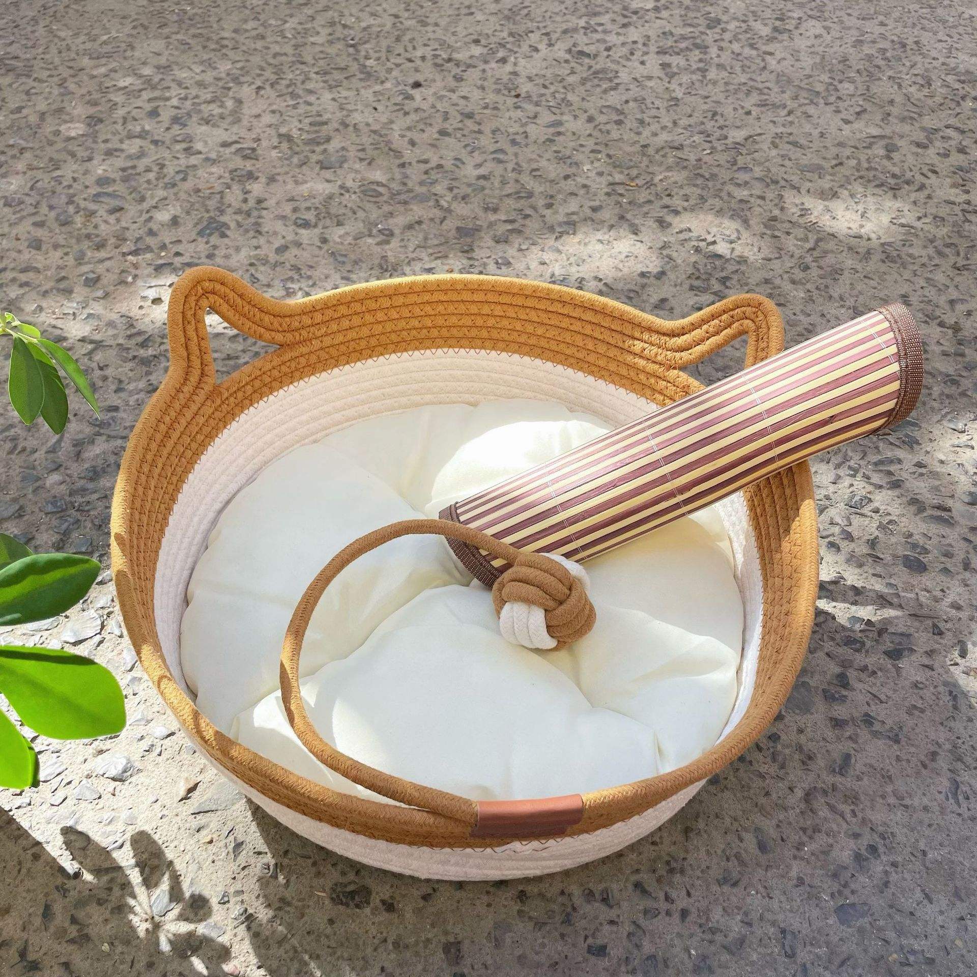 White cat nest+White mat+cool mat