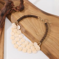 Collier Pendentif Rond Géométrique Exagéré Style Bohème Vintage avec Chaîne Perles Acryliques et Bois pour Femme