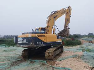 Pelle mécanique sur chenilles originale de la Corée Hyundai 215 Moteur Yanmar d'occasion à haut rendement en bon état Vente - Product Image 5