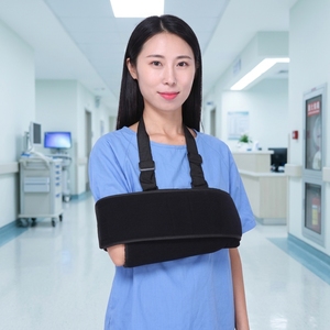 Cabestrillo médico ajustable para hombro, rotura del <span class=keywords><strong>manguito</strong></span> <span class=keywords><strong>rotador</strong></span>, <span class=keywords><strong>fractura</strong></span> <span class=keywords><strong>de</strong></span> codo y soporte. - Product Image 1