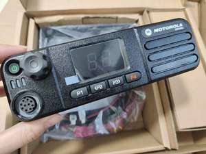 Radio Motorola Walkie Talkie de Largo Alcance, Radio Bidireccional para Auto, Radio Digital Móvil DMR, Intercomunicador de 2 Vías, Walkie-Talkie UHF VHF DM4400e M8620I - Product Image 2