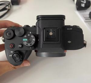 Cámara Sony A7M4 sin Espejo Usada, Cuerpo de Cámara de 33MP, Formato Completo, Estabilización de 5 Ejes, Video 4K a 60p, Buen Estado, Lista para Enviar - Product Image 4