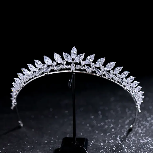 Chica Hot Selling Wedding Hair Accessories AAA Good Quality White CZ Bridal Tiara Crown Charm
