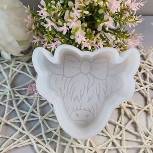 Cute Cow Head Silicone <b>Cake</b> Mold with Bowknot - Product Image 4