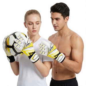 Gants de gardien de but en PU durables, compatibles écran tactile, détection des aiguilles, jaune, blanc, noir, longueur poignet, pour toutes les saisons, usage sportif extérieur - Product Image 1