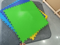 Baldosas de vinilo entrelazadas de Pvc puro a prueba de agua 500*500 para uso en GARAJE INTERIOR/alfombrillas de plástico entrelazadas extraíbles