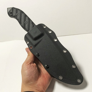 Coltello a lama fissa ZR14 Strong Full Tang, prontamente disponibile per situazioni tattiche e combattimento, con fodero Kydex e sistema di trasporto a cintura. - Product Image 3