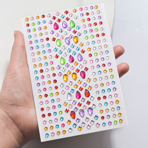 Adesivo per il viso con strass misto - Product Image 6