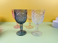 Verre à vin transparent personnalisé en verre sodocalcique de style américain, gaufré, couleur sur mesure, capacité 301-400 ml, idéal pour cadeaux d'affaires, vente en gros