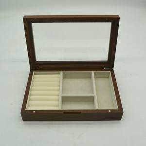 Caja de Almacenamiento de Joyas de Nogal Negro, Caja de Clasificación y Organización de Aretes y Collares, Caja de Exhibición de Anillos de Joyerí<span class=keywords><strong>a</strong></span> de Lujo Ligero - Product Image 1