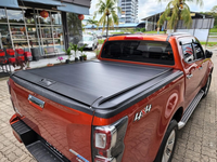 Couverture de benne rigide rétractable manuelle en alliage d'aluminium étanche à prix abordable pour pick-up 4x4 Isuzu DMAX