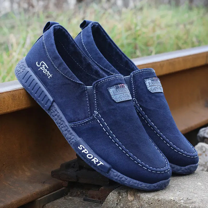 2022 Canvas Comfortable Slip-on Breathable Mens Casual Shoes Lightweight Flat Shoes For Men