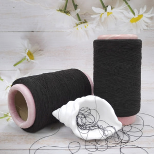 Fil à coudre teint en anneau, haute ténacité, matière première, couleur personnalisée, pour tissage et tricotage, fabriqué au Vietnam - Product Image 1