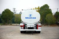 Camion-citerne SHACMAN avec moteur Weichai, conception robuste pour le transport de carburant, vente chaude en Afrique