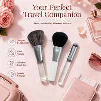 Ensemble de pinceaux de maquillage vegan, logo personnalisé, fibres synthétiques professionnelles, pinceau blush, contour, anticernes, kit de voyage miniature blanc de luxe