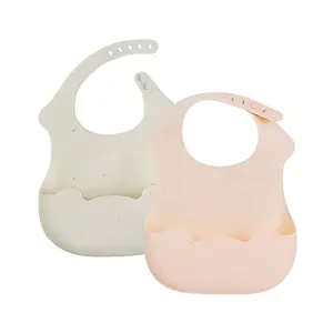 New Arrivals Bpa Free Food Grade Silicone Infant Clothing Waterproof Silicone Baby Bibs