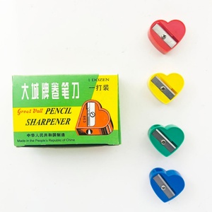 เครื่องเหลาดินสอพลาสติกแบบรูเดียว ลายหัวใจสีสันสดใส สำหรับเด็ก - Product Image 4