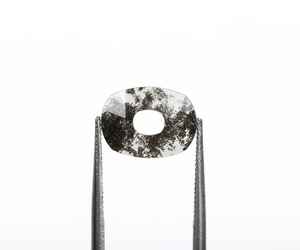 Anillo con Colgante en Forma de O con Diamante Cultivado en Laboratorio de Corte Brillante Redondo de Color Sal y Pimienta de 1.19 CT, 10.0x7.5mm, Certificado por IGI - Product Image 2