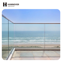 Rampe en verre sans cadre HANNOVER résistante aux intempéries avec profil en U, LED intégrée, étanche et anti-éclaboussures de sel pour balcon et escalier