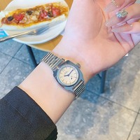 Montre pour femme rétro avec lunette à engrenages, petit cadran TwoandaHalf Hand, bracelet en acier vintage, montre-bracelet à quartz