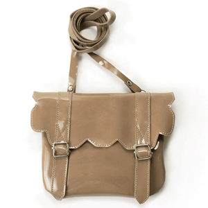 Bolso pequeño de cuero brillante hecho a mano para niños, bolso de mano pequeño para niña, bolso cruzado de estudiante de cuero PU - Product Image 1