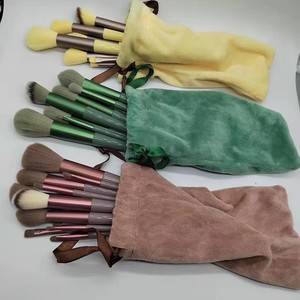 13pcs Plastic Handle Makeup Brush Set Soft Nylon Bristles for Eyeshadow Eyeliner Face Makeup - Product Image 6
